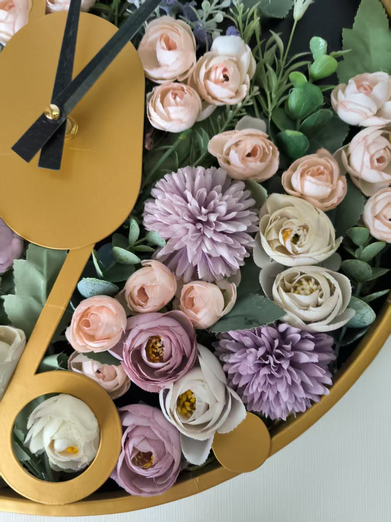 Rose Bush Decorative Clock