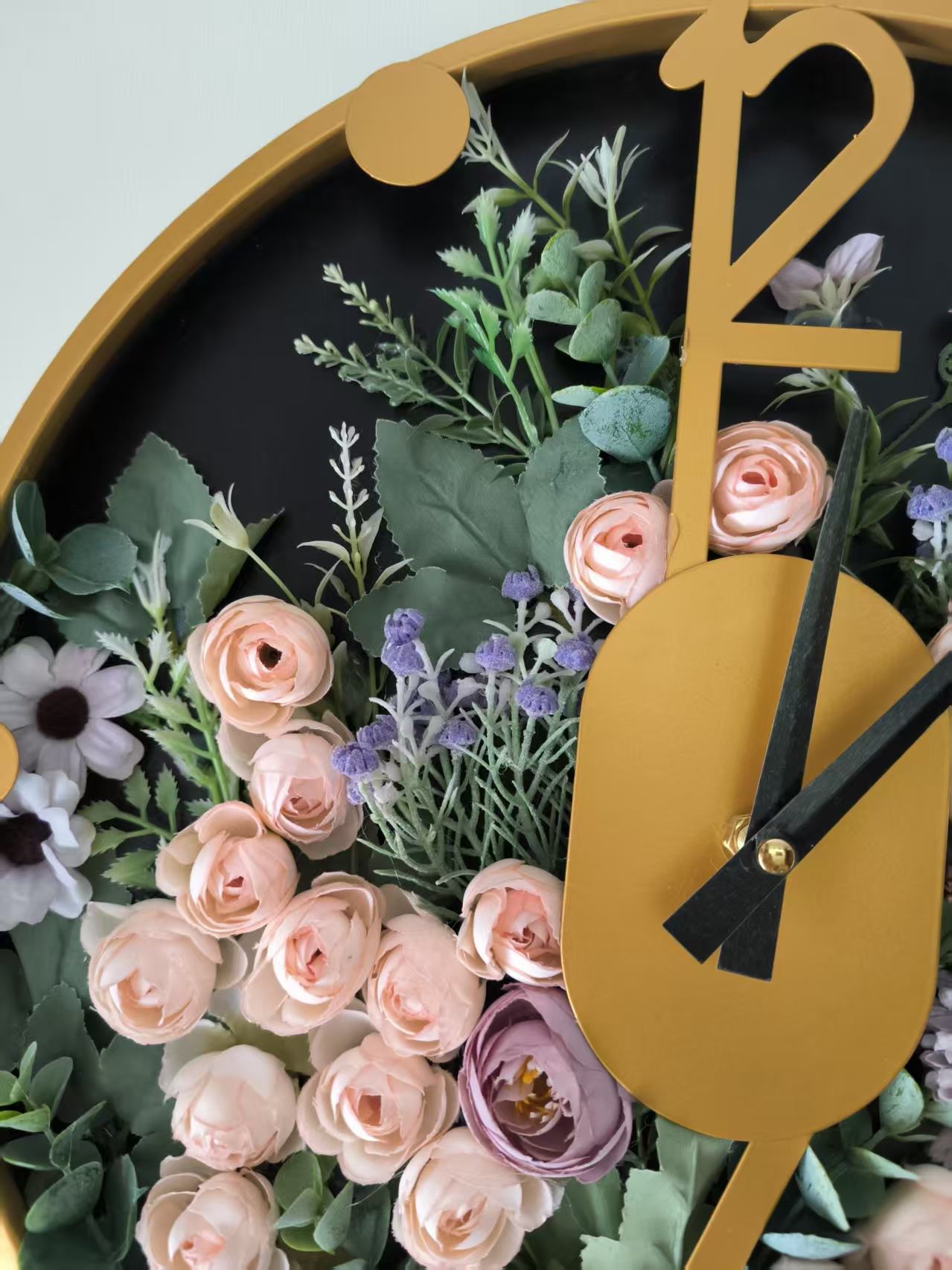 Rose Bush Decorative Clock